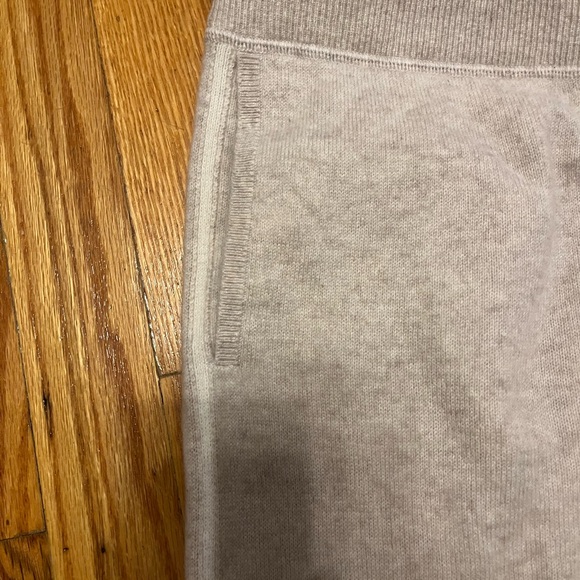 Ralph Lauren washable Cream Cashmere joggers - Picture 3 of 5